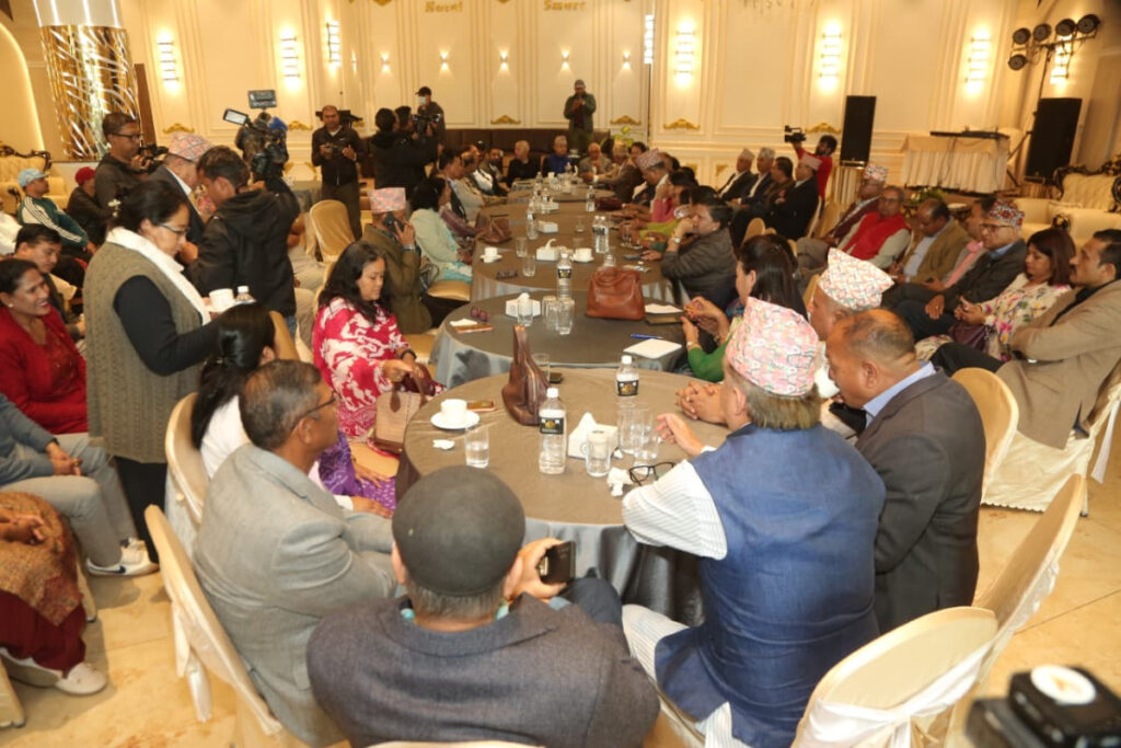 नेपाली काँग्रेसको संस्थापन इतर पक्षको केन्द्रिय समिति बैठक जारी
