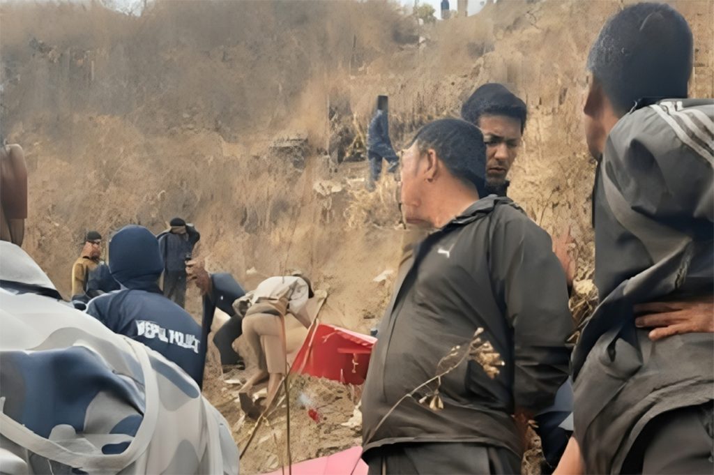 निर्वाचन कर्मचारी सवार जिप दुर्घटना हुँदा रामेछापमा एक जनाको मृत्यु