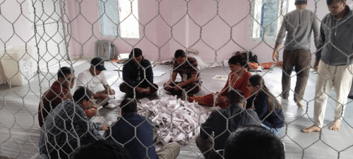 ओलीलाई बालेनले र गगनलाई अमरेशले मतान्तर बढाउँदै