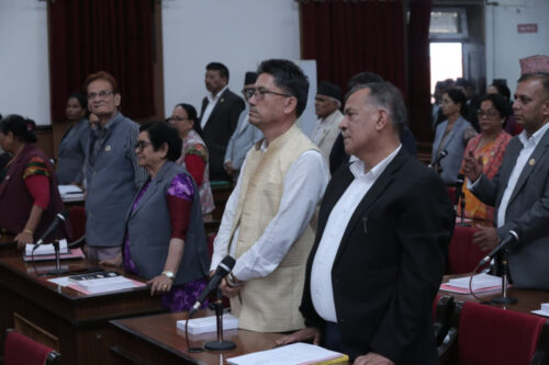 विपक्षी दलहरुको अवरोधपछि राष्ट्रिय सभाको बैठक स्थगित