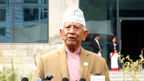प्रधानमन्त्रीलाई काँग्रेस नेता केसीको सुझावः इतिहास अध्ययन गर्नुस्