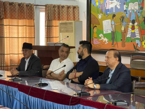 काँग्रेस सभापति थापाको प्रश्नः प्रधानमन्त्री ठालु भएर भाउ खाएर बस्ने हो ?
