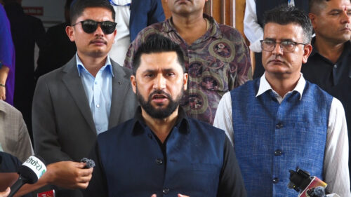 प्रधानमन्त्री र गृहमन्त्रीको बचाउ गर्दै रविले भने–उहाँहरुले आ–आफ्नो तर्फबाट कार्यसम्पादन गर्दै हुनुहुन्छ