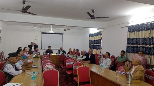पालिकाहरूको पुनरावलोकन सम्बन्धमा गठित कास्की जिल्ला स्तरिय अध्ययन समितिको सांसद र राजनीतिक दलहरूसंग छलफल