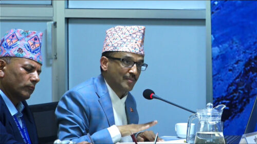 उपभोक्ताले आधा सिलिण्डर ग्यास नभरिदिँदा अहिले समस्या देखियोः उद्योगसचिव दुवाडी
