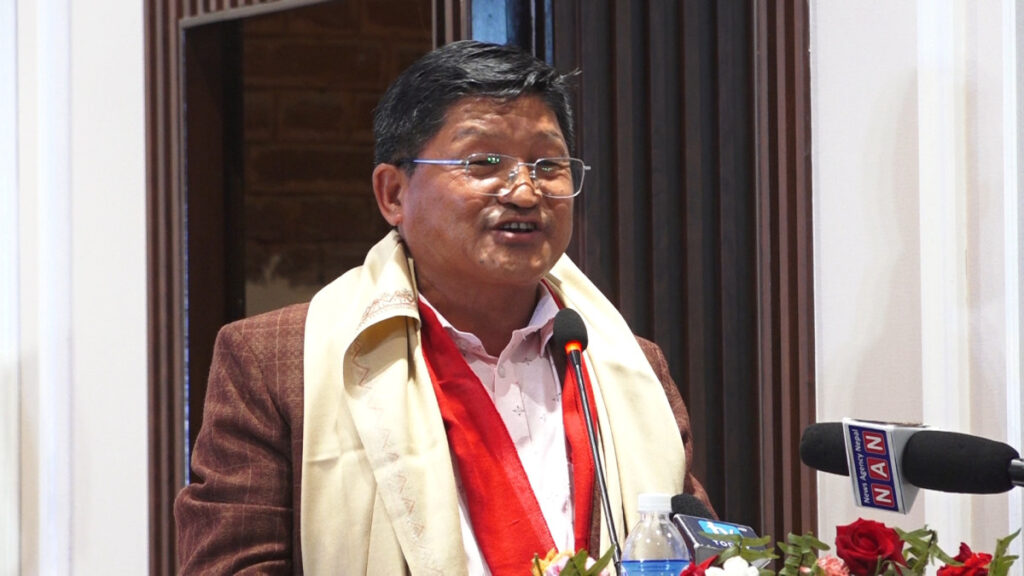 राजनीति सेवा हुनुपर्छ, पेशा होइनः सांसद केरुङ