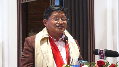 राजनीति सेवा हुनुपर्छ, पेशा होइनः सांसद केरुङ