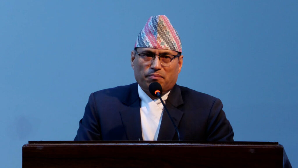 आलोचनाको परवाह नगरी मानवीय सेवामा कर्तव्यनिष्ठ भई लाग्नुहोस्ः गृहसचिव राजकुमार श्रेष्ठ
