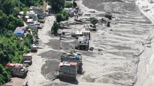 नुवाकोटको बाढी प्रभावित विभिन्न क्षेत्रमा विद्युत् आपूर्ति सुरु