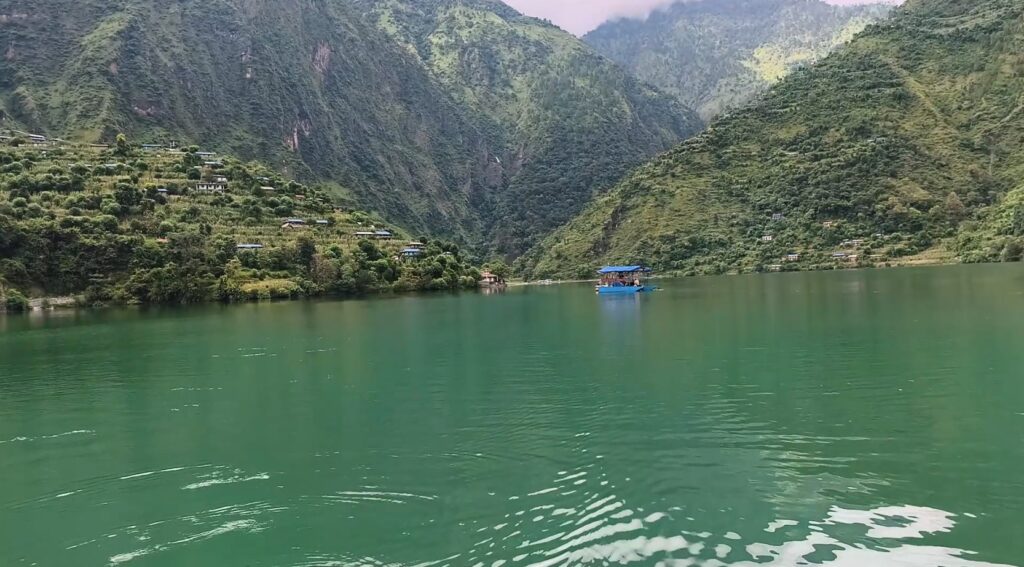 स्यार्पु तालमा पर्यटक अथाह सम्भावना तर डुंगा सञ्चालन नहुँदा चुनौती