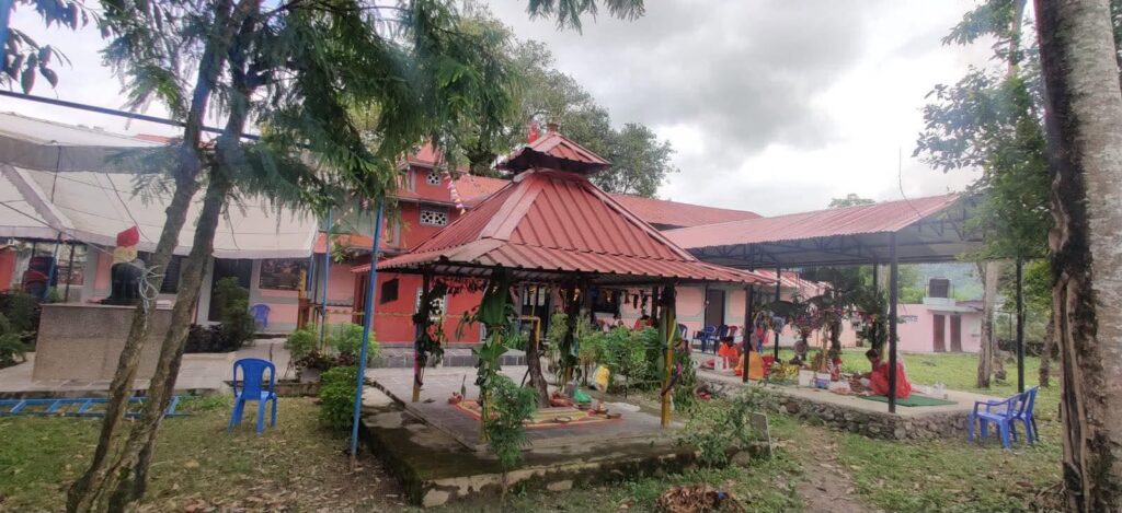 पोखराको राधाकृष्ण मन्दिरमा जन्माष्टमी पर्व मनाइँदै