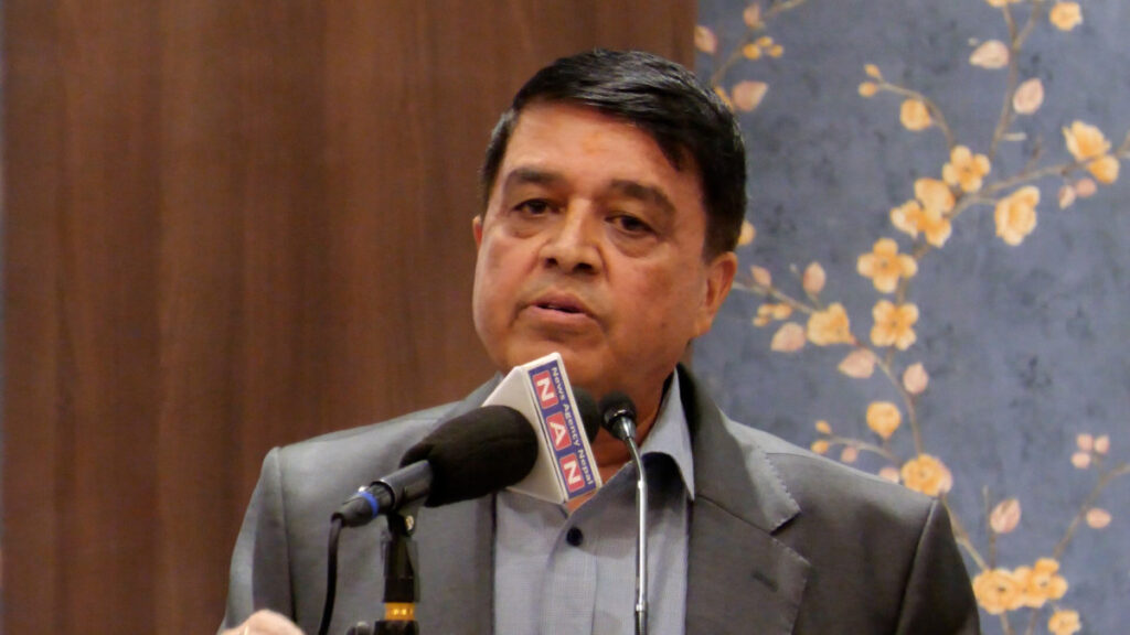 सुधारिएका कानूनहरु प्रभावकारी रुपमा लागू भएमात्रै लगानी बढ्छः ढकाल